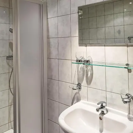 Appartement Christians Hamat By Interhome