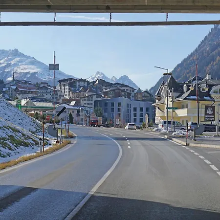 Christians Hamat By Interhome