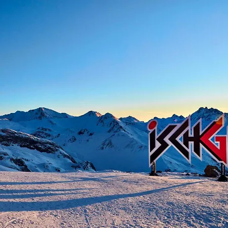 Christians Hamat By Interhome